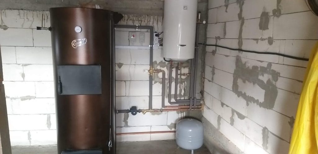 Centrala pe lemne, carbune, brichete de rumeguș, peleți 20 KW – Liepsnele L20 Universal