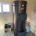 Centrală pe lemne, cărbune, brichete de rumeguș, peleți 20 KW – Liepsnele L20 Universal